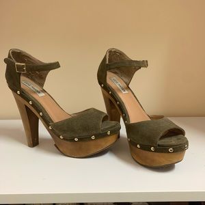 Steve Madden Suede Heels